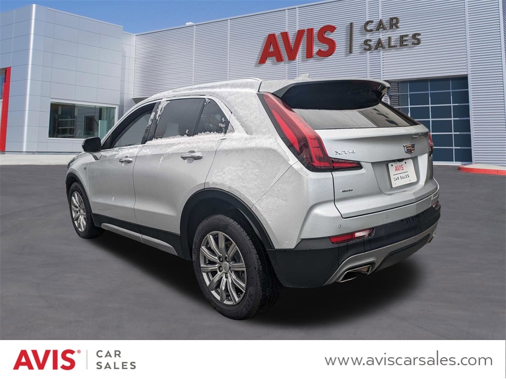 2022 Cadillac XT4 Premium Luxury 7