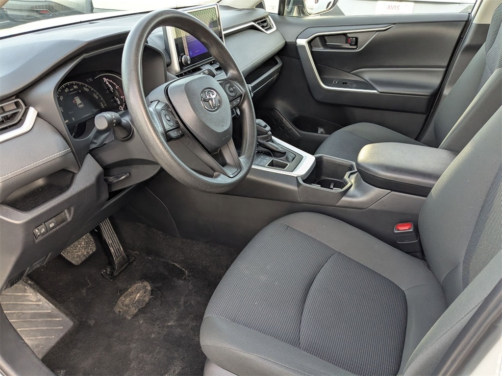 Thumbnail: 2024 Toyota RAV4 - 16