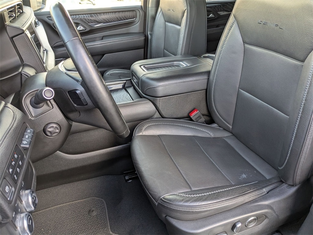 Thumbnail: 2023 GMC Yukon - 17