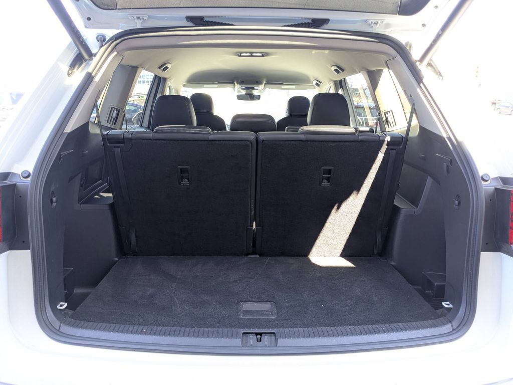 Thumbnail: 2025 Volkswagen Atlas - 30