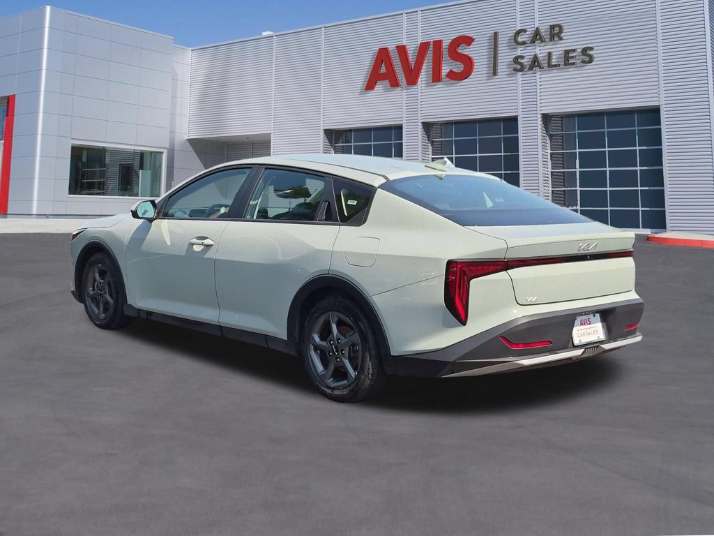 Thumbnail: 2025 Kia K4 - 9
