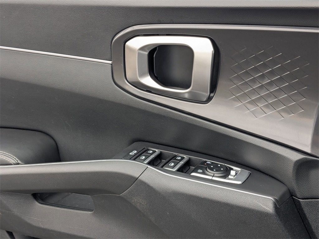 Thumbnail: 2024 Kia Sorento - 17