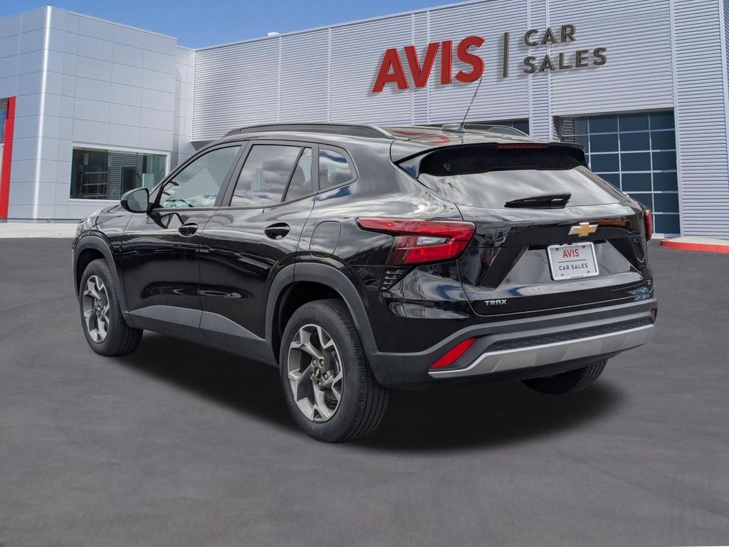 Thumbnail: 2025 Chevrolet Trax - 9