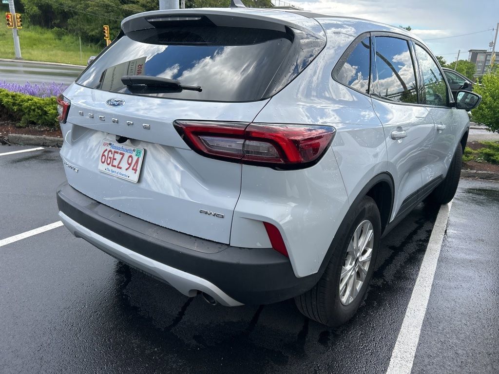 Thumbnail: 2025 Ford Escape - 3