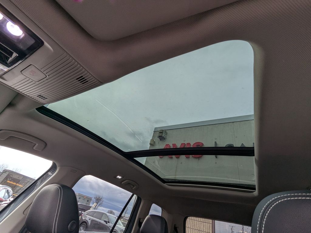 Thumbnail: 2025 Volkswagen Atlas - 38