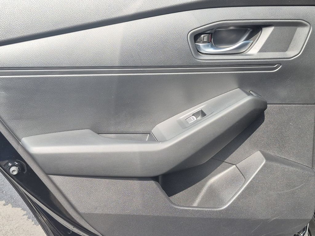 2025 Honda Accord LX - Photo 24