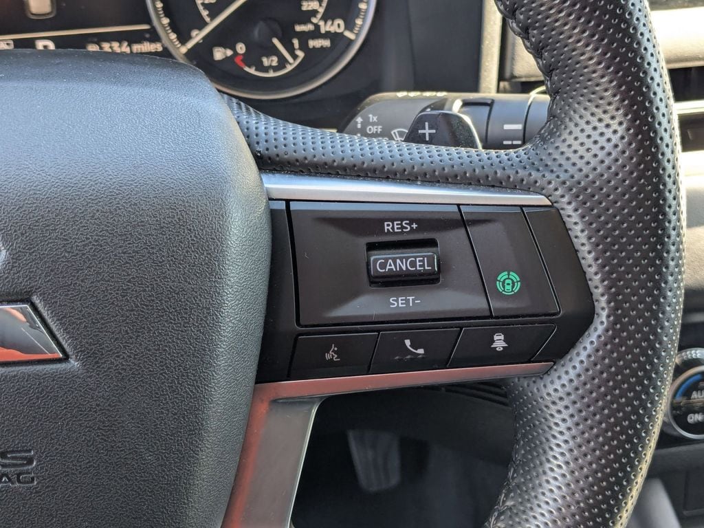 Thumbnail: 2025 Mitsubishi Outlander - 19