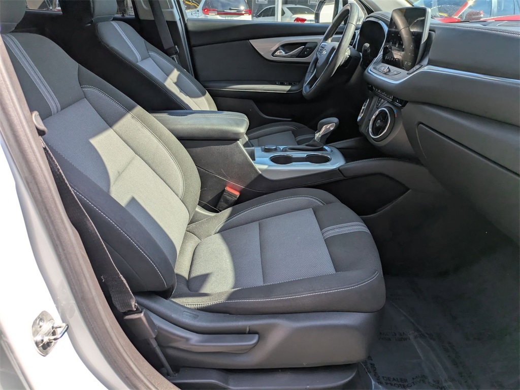 Thumbnail: 2025 Chevrolet Blazer - 31