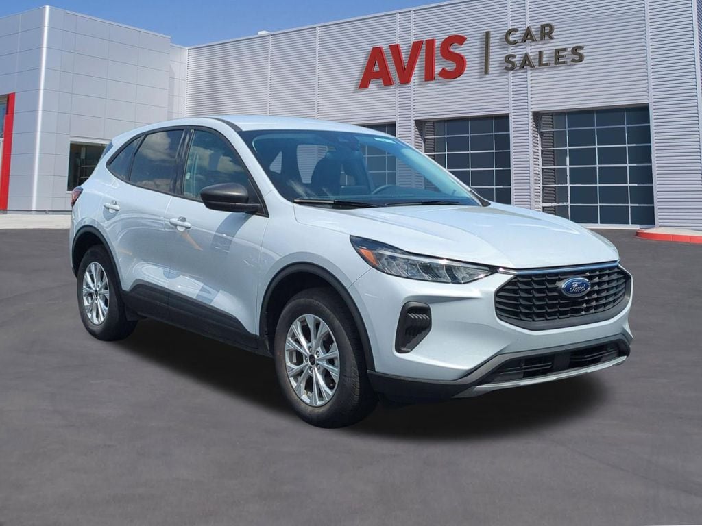 Thumbnail: 2025 Ford Escape - 3