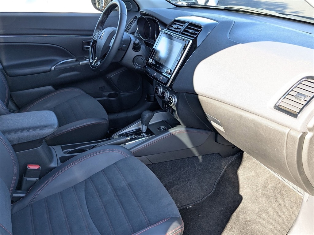 Thumbnail: 2025 Mitsubishi Outlander Sport - 37