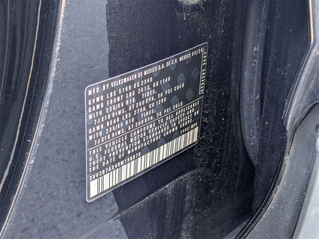 Thumbnail: 2024 Volkswagen Tiguan - 40