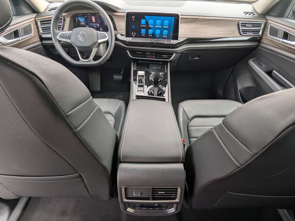 Thumbnail: 2025 Volkswagen Atlas - 27
