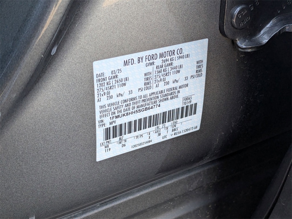 Thumbnail: 2025 Ford Explorer - 41