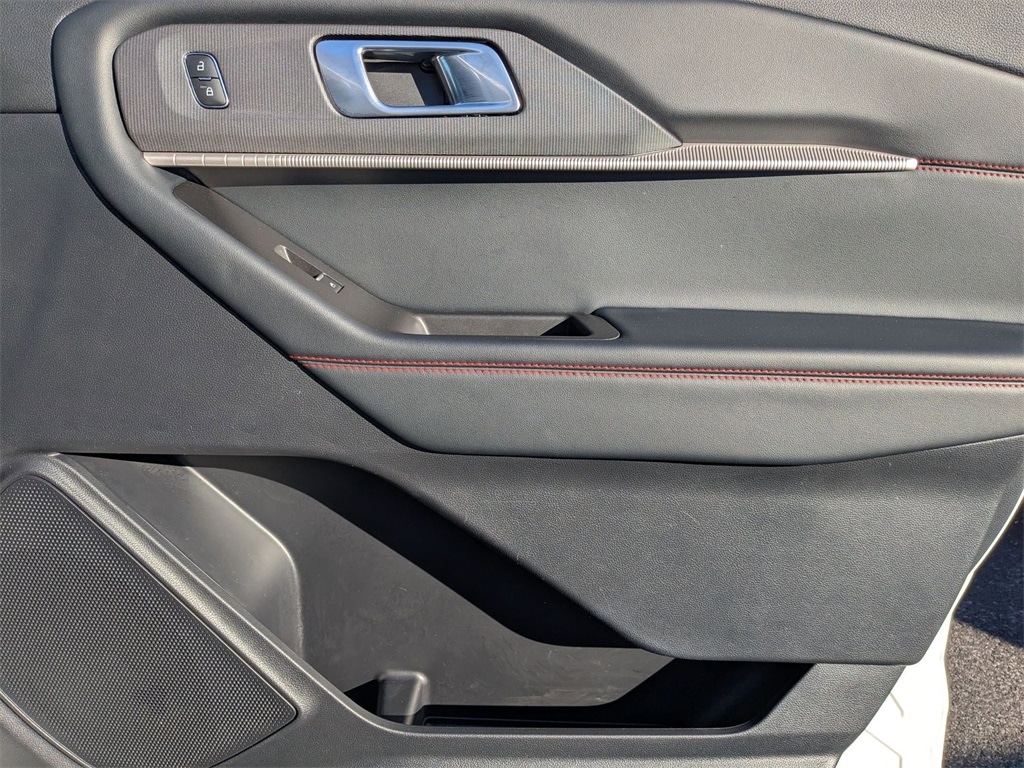 Thumbnail: 2025 Ford Explorer - 37