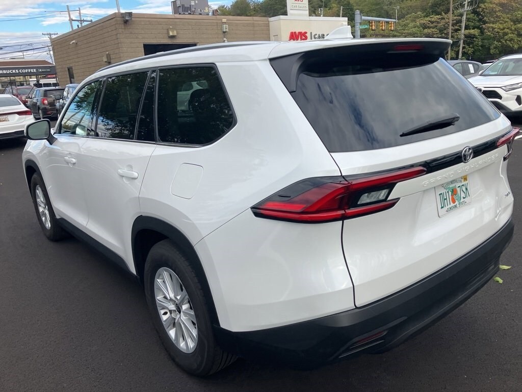 2025 Toyota Grand Highlander Limited photo 4