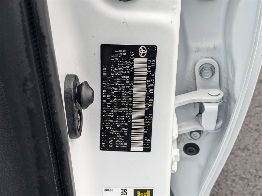 Thumbnail: 2024 Toyota Corolla - 37