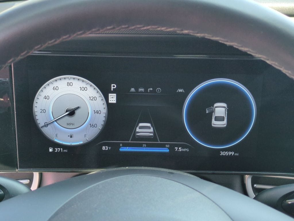 Thumbnail: 2025 Hyundai Elantra - 16