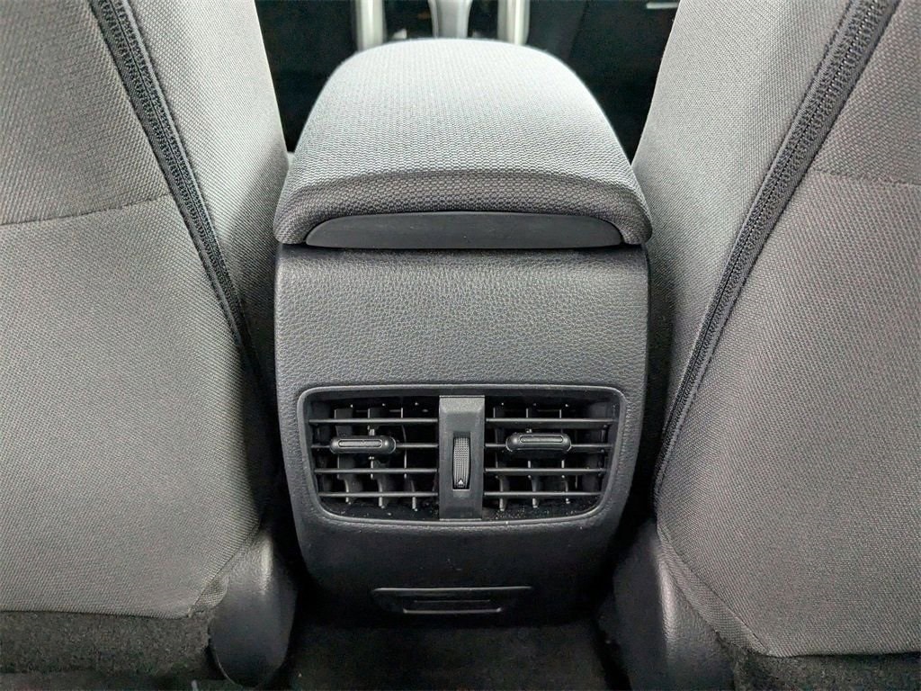 Thumbnail: 2024 Toyota Corolla Cross - 31