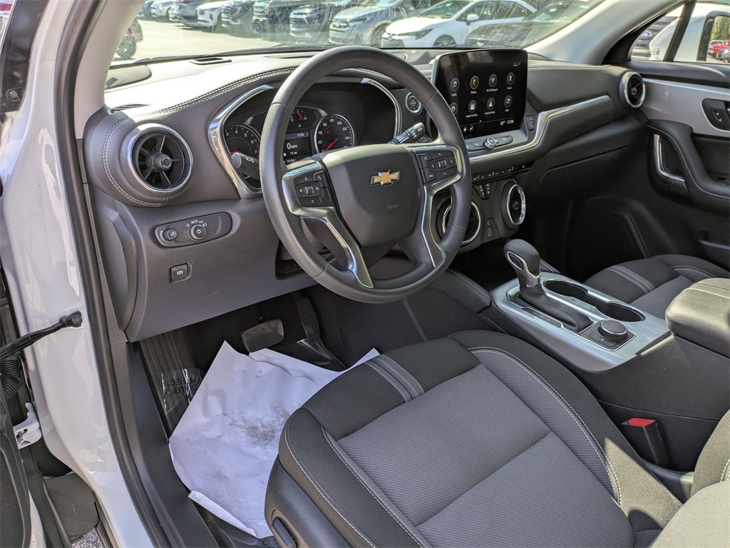 Thumbnail: 2025 Chevrolet Blazer - 14