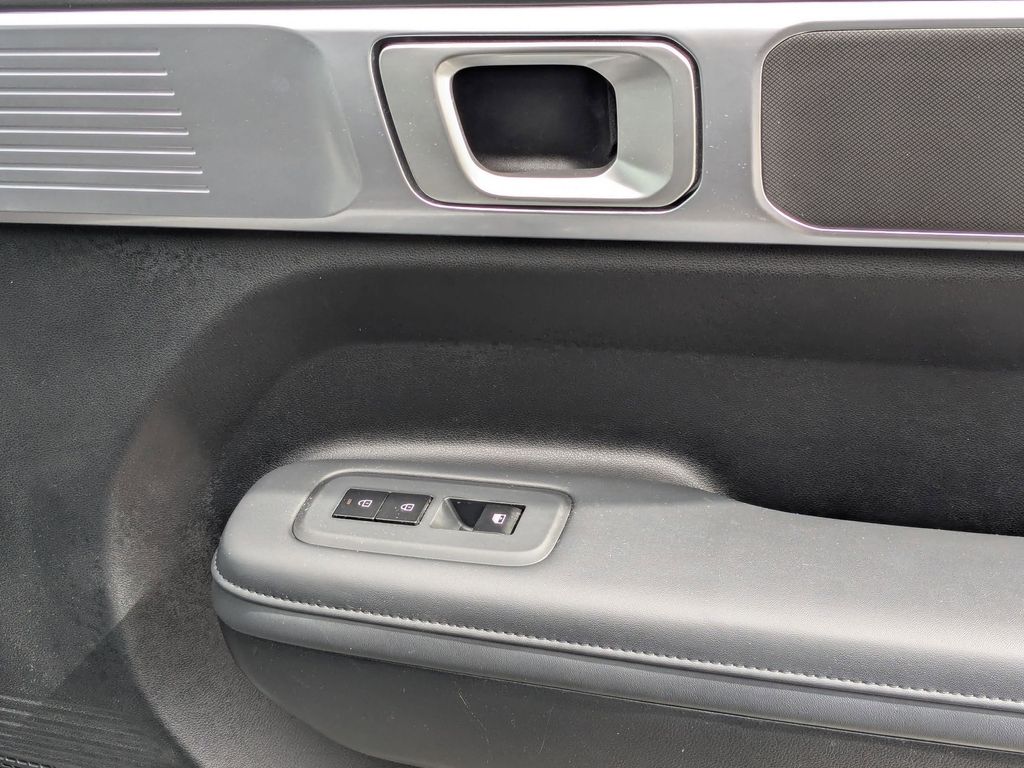 Thumbnail: 2025 Hyundai Santa Fe - 32