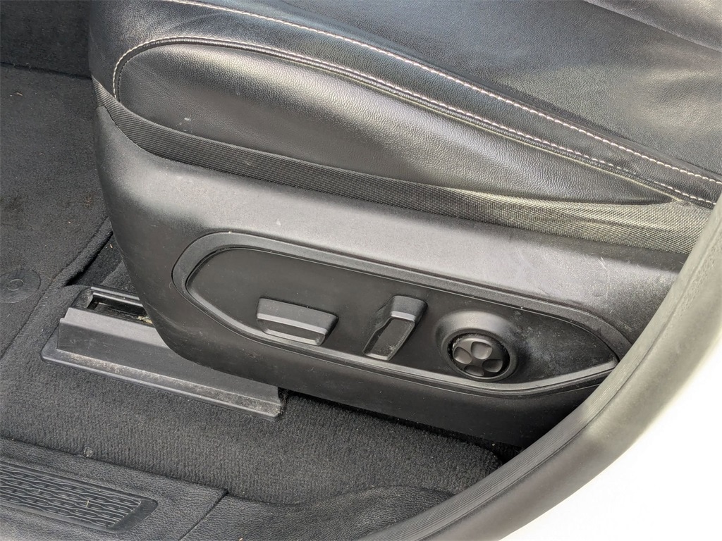 Thumbnail: 2023 Jeep Grand Cherokee L - 18