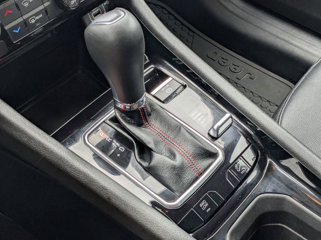 Thumbnail: 2025 Jeep Compass - 21