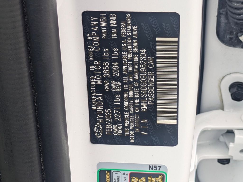 Thumbnail: 2025 Hyundai Elantra - 42