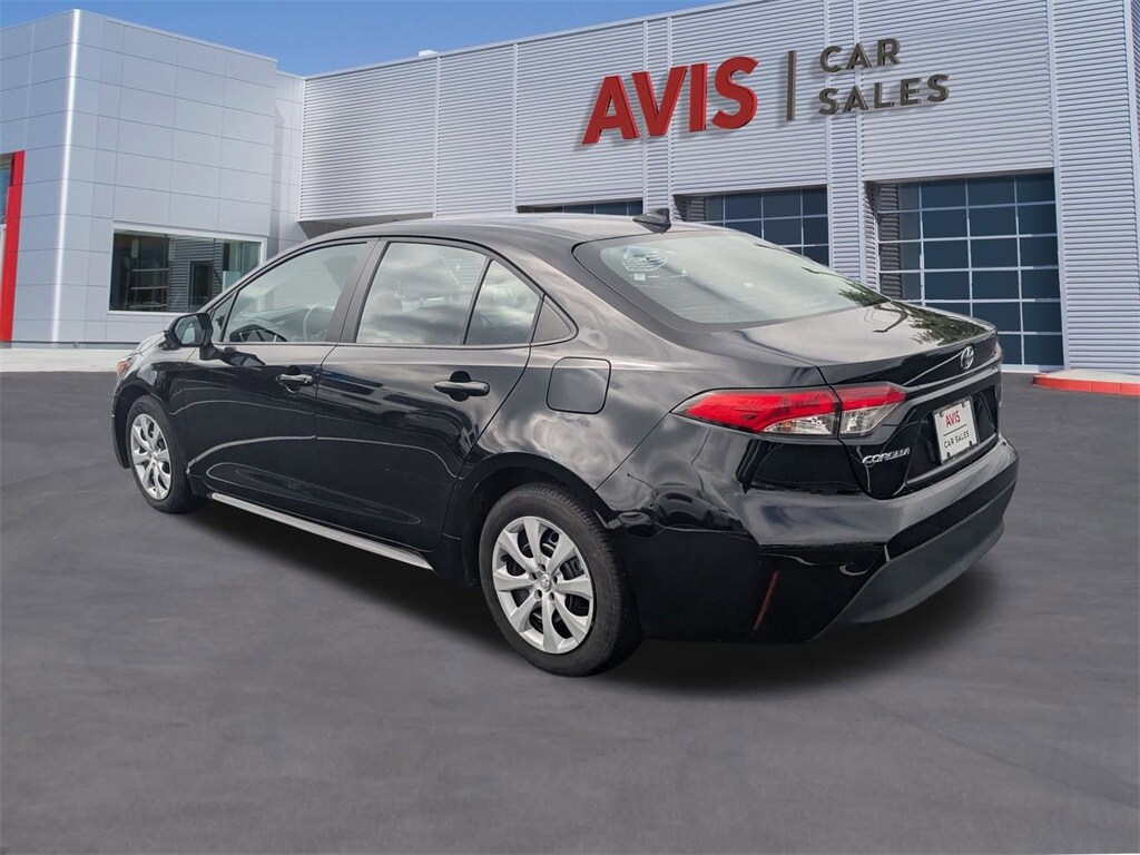 2024 Toyota Corolla LE photo 3
