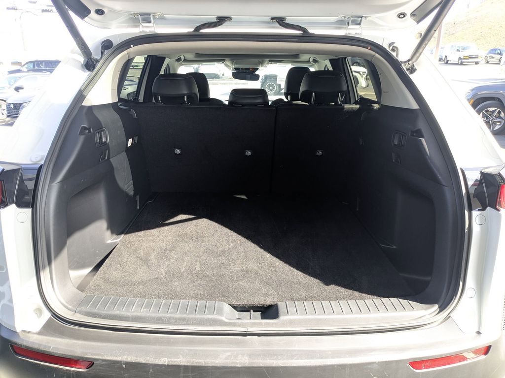 Thumbnail: 2025 Mazda CX-50 - 28