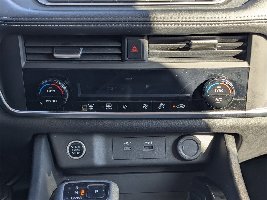 Thumbnail: 2023 Nissan Rogue - 24