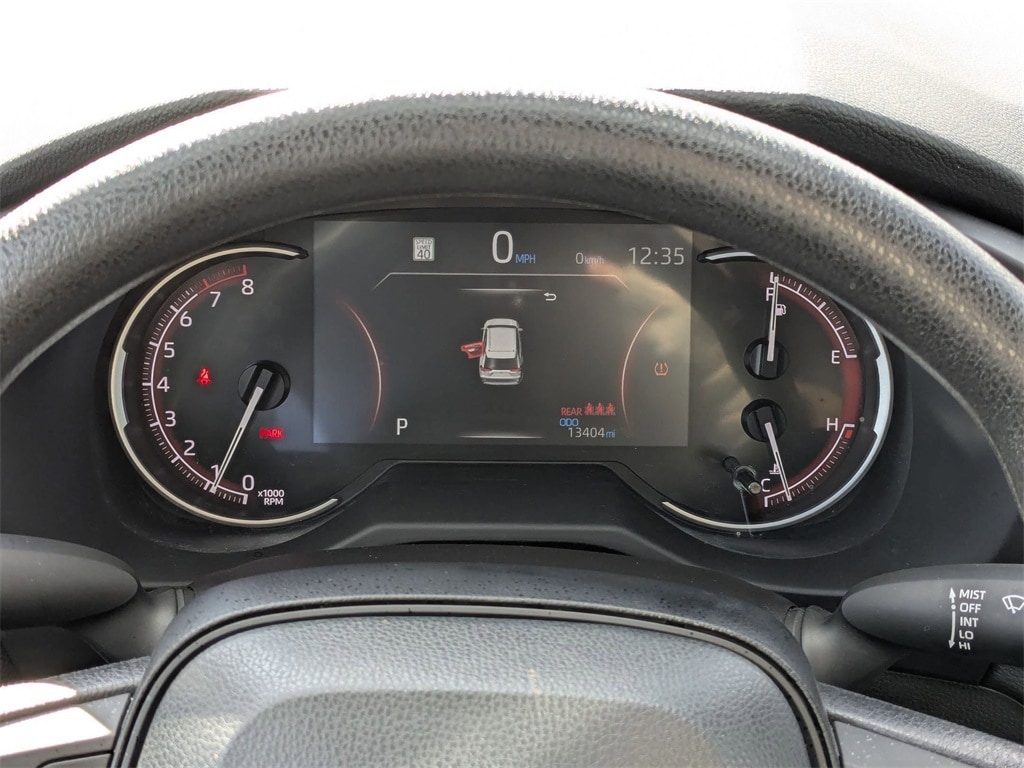 Thumbnail: 2025 Toyota RAV4 - 23