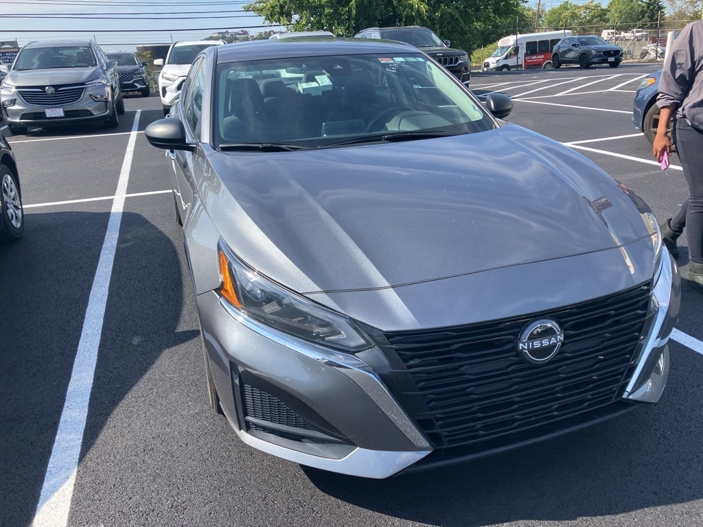 Thumbnail: 2024 Nissan Altima - 2