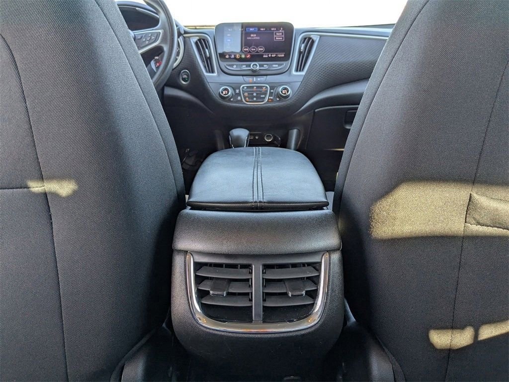 Thumbnail: 2023 Chevrolet Malibu - 34