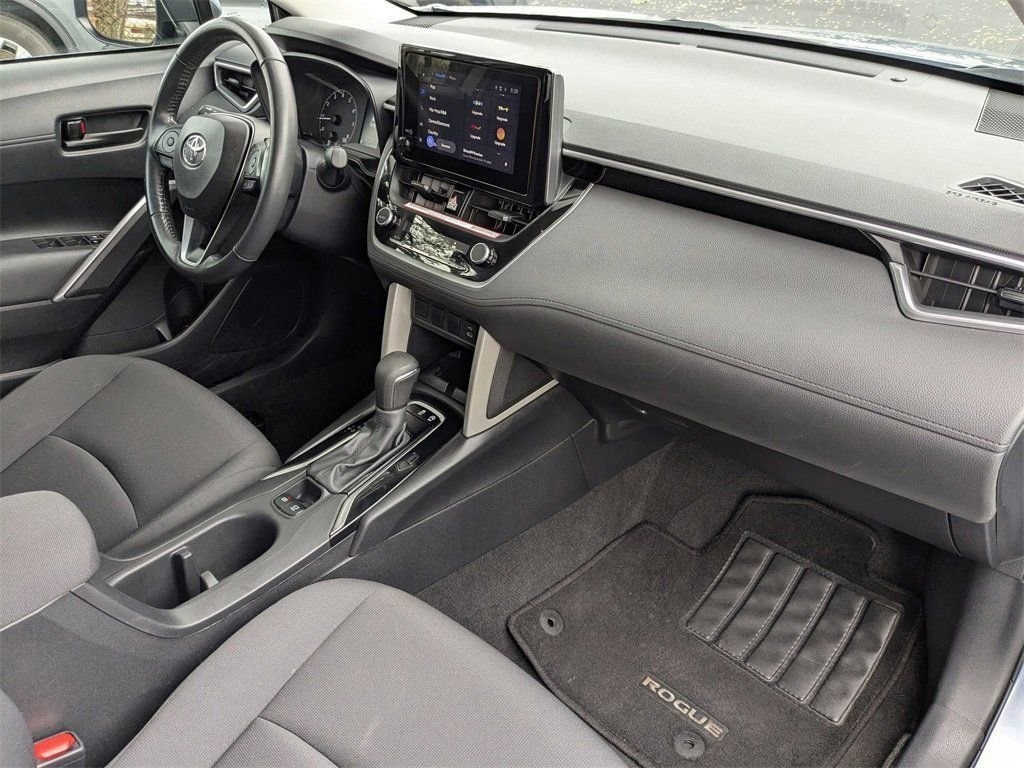 Thumbnail: 2024 Toyota Corolla Cross - 38