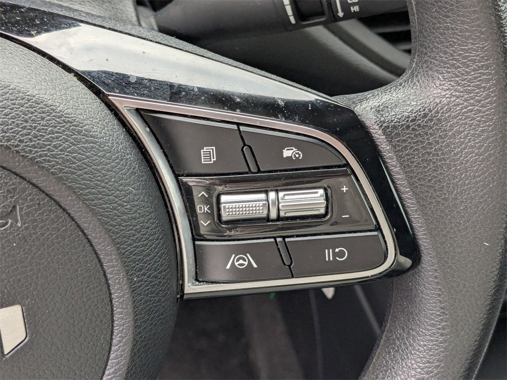 Thumbnail: 2024 Kia Forte - 17