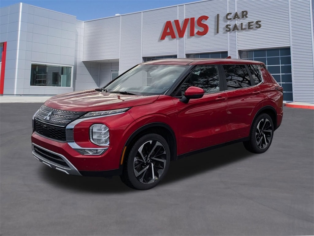 2024 Mitsubishi Outlander SE