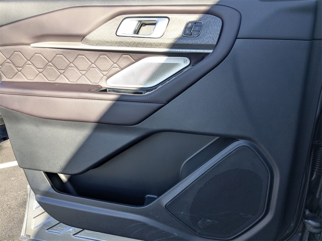 Thumbnail: 2025 Ford Explorer - 13