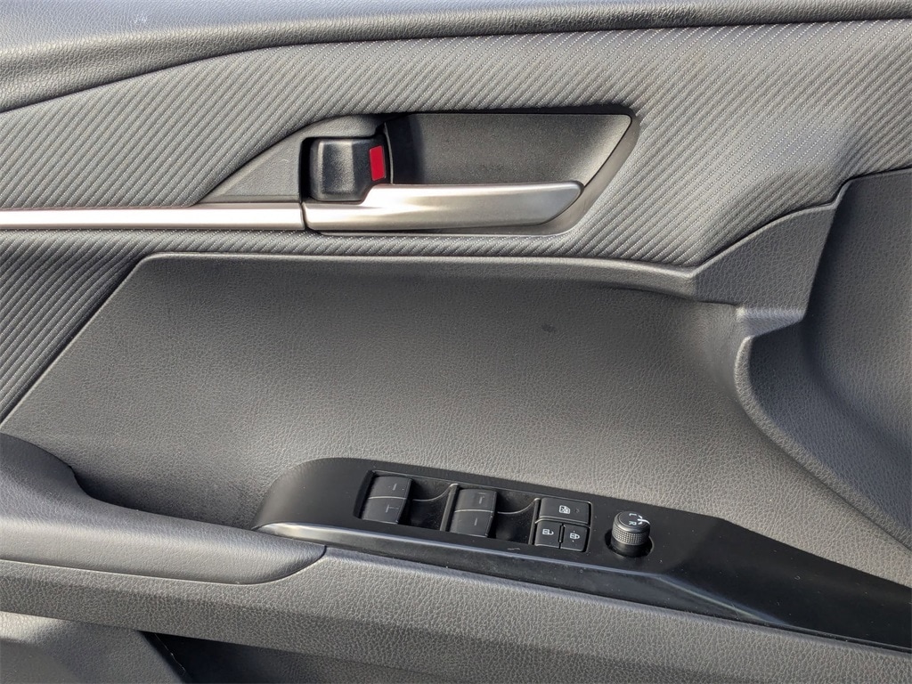 Thumbnail: 2025 Toyota Camry - 14