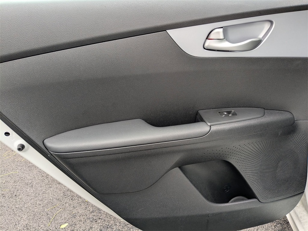 Thumbnail: 2024 Kia Forte - 22