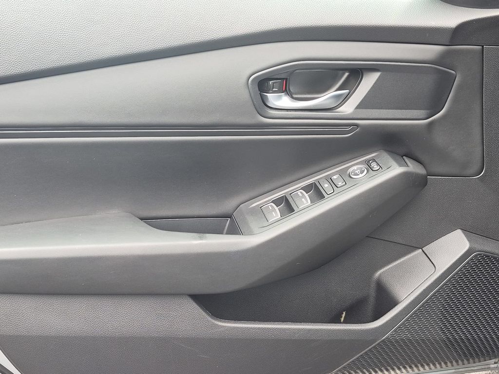 2025 Honda Accord SE - Photo 11