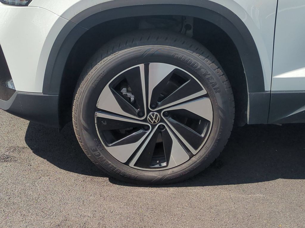 Thumbnail: 2025 Volkswagen Taos - 27