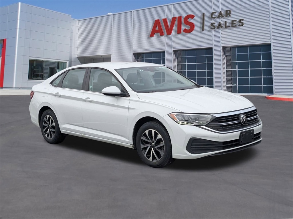 Thumbnail: 2024 Volkswagen Jetta - 9