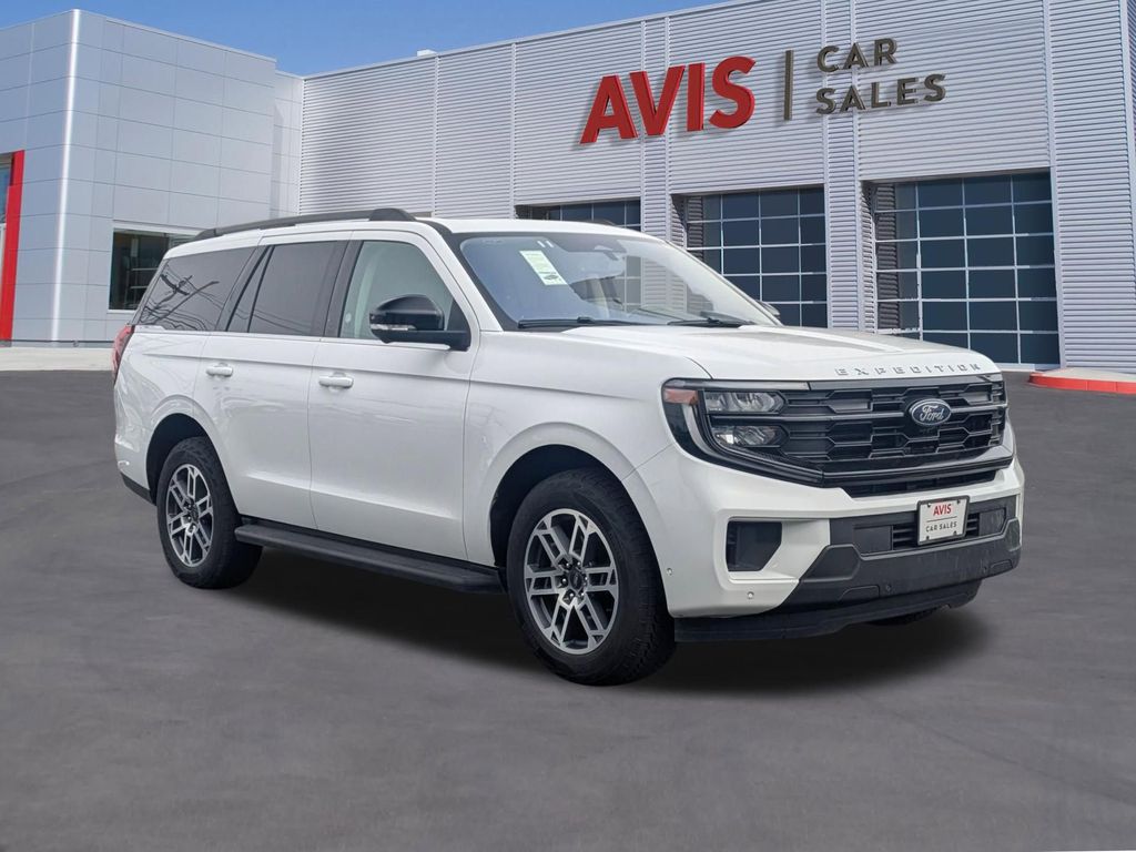 Thumbnail: 2025 Ford Expedition - 3