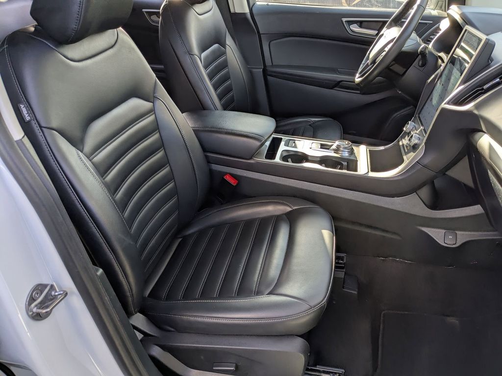 Thumbnail: 2024 Ford Edge - 36