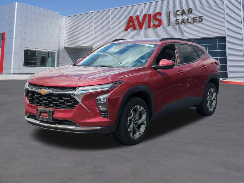 2025 Chevrolet Trax LT's photo