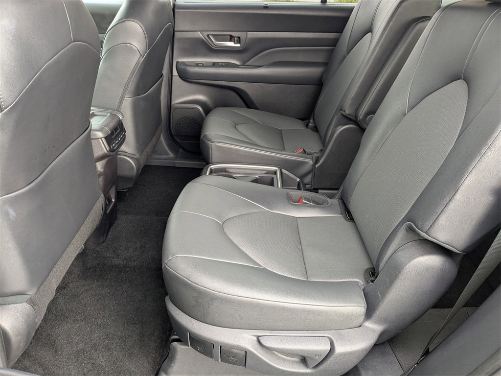 Thumbnail: 2025 Toyota Grand Highlander - 31