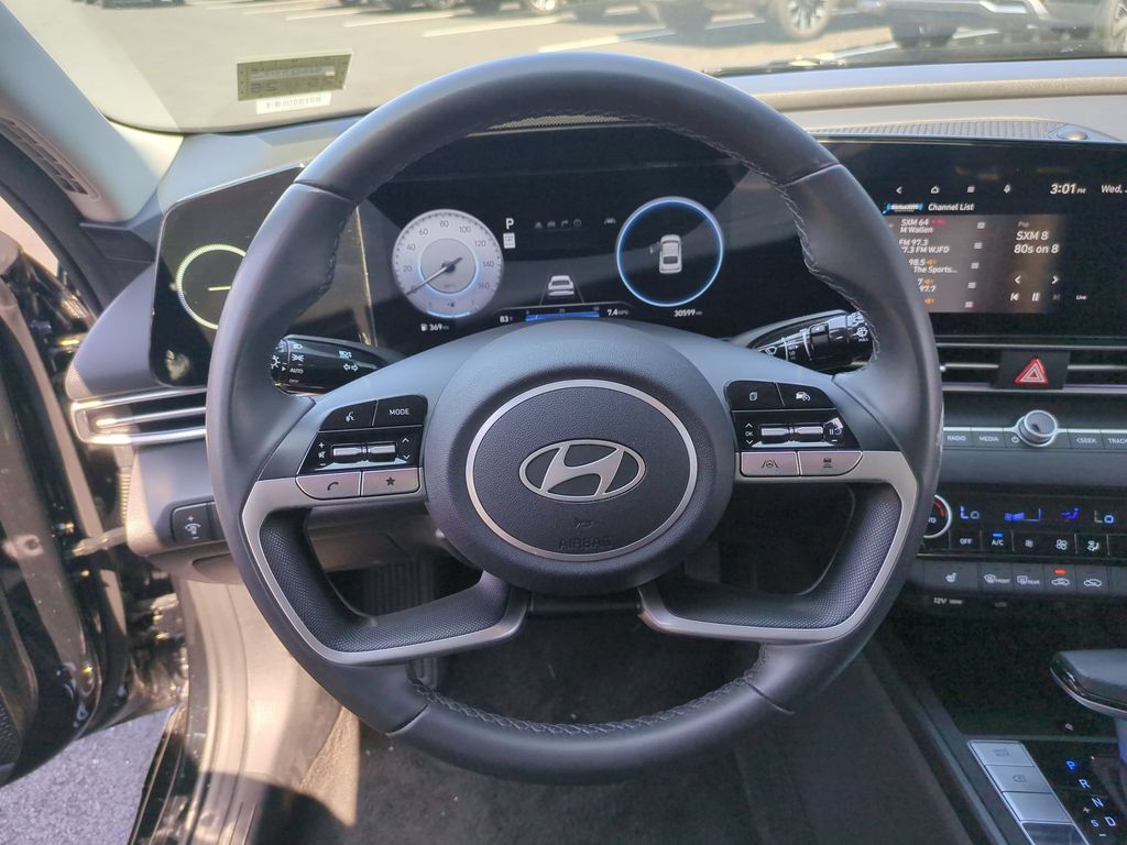 Thumbnail: 2025 Hyundai Elantra - 23
