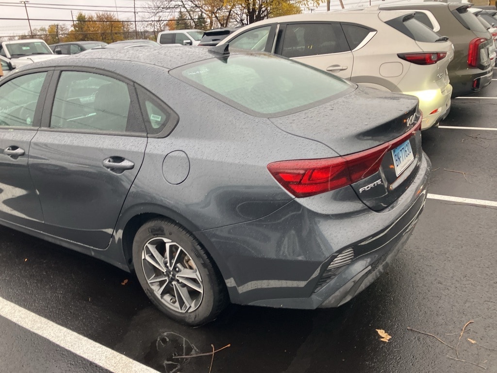 Thumbnail: 2024 Kia Forte - 4