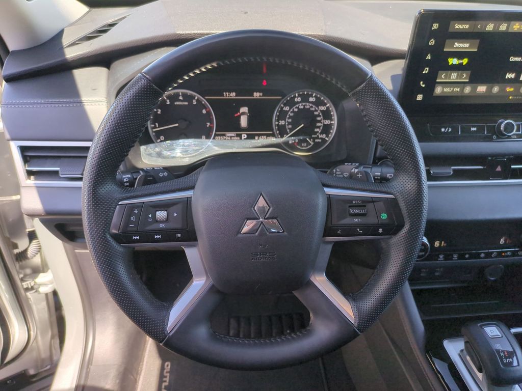 Thumbnail: 2025 Mitsubishi Outlander - 23