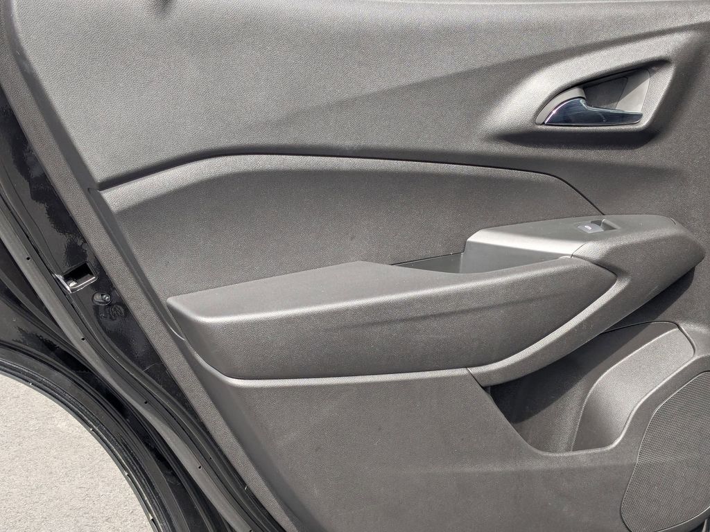 Thumbnail: 2025 Chevrolet Trax - 23